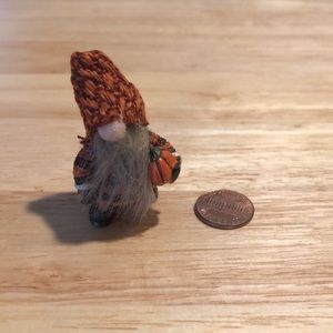 NIP lucky little autumn pocket gnome